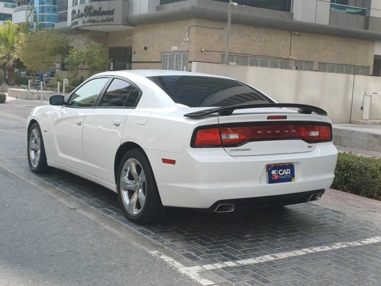 Car image 7