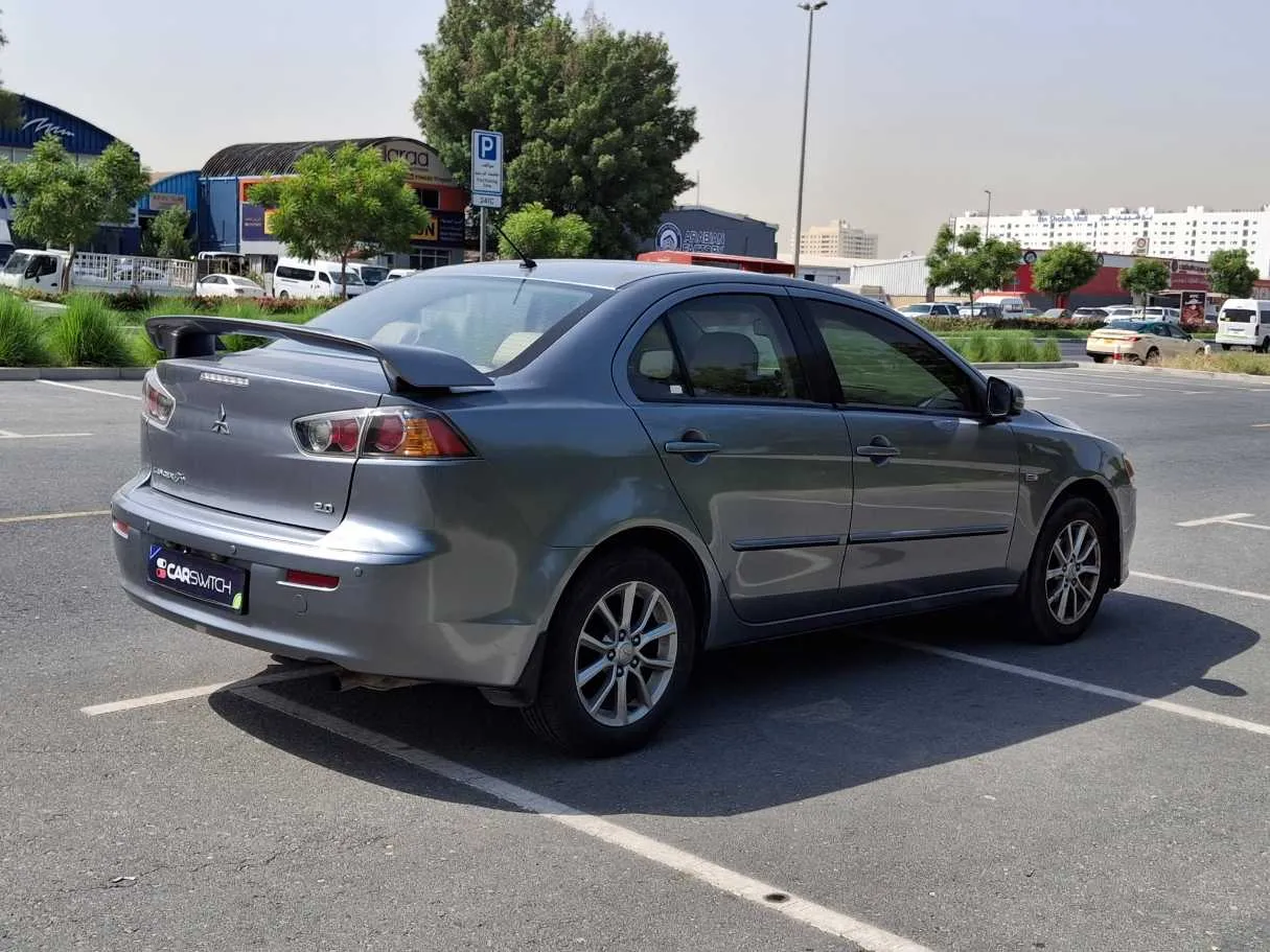 Car image 5