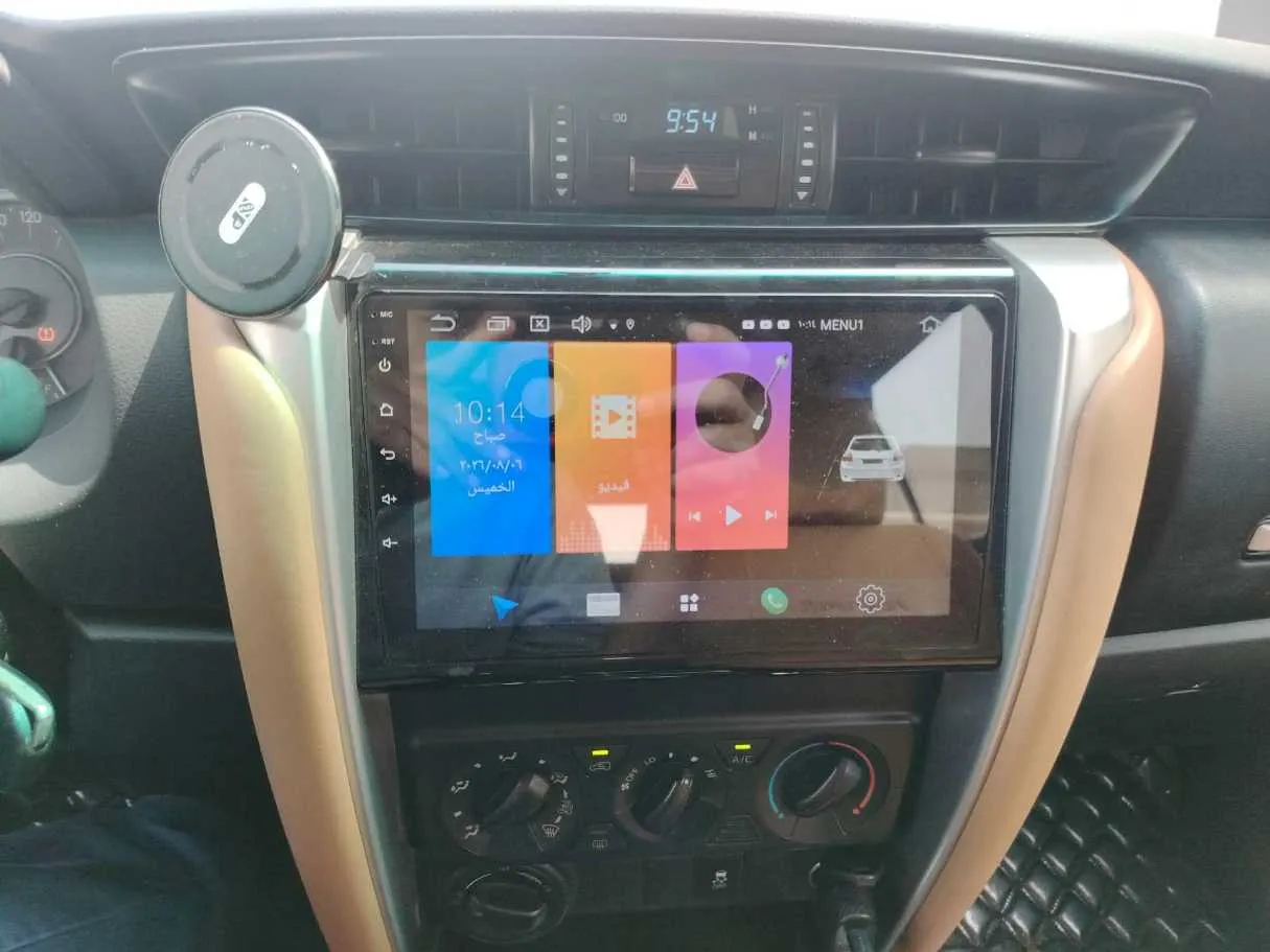 Car image 30