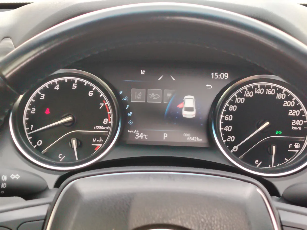 Car image 21