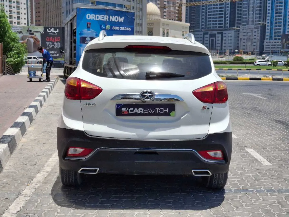 Car image 6