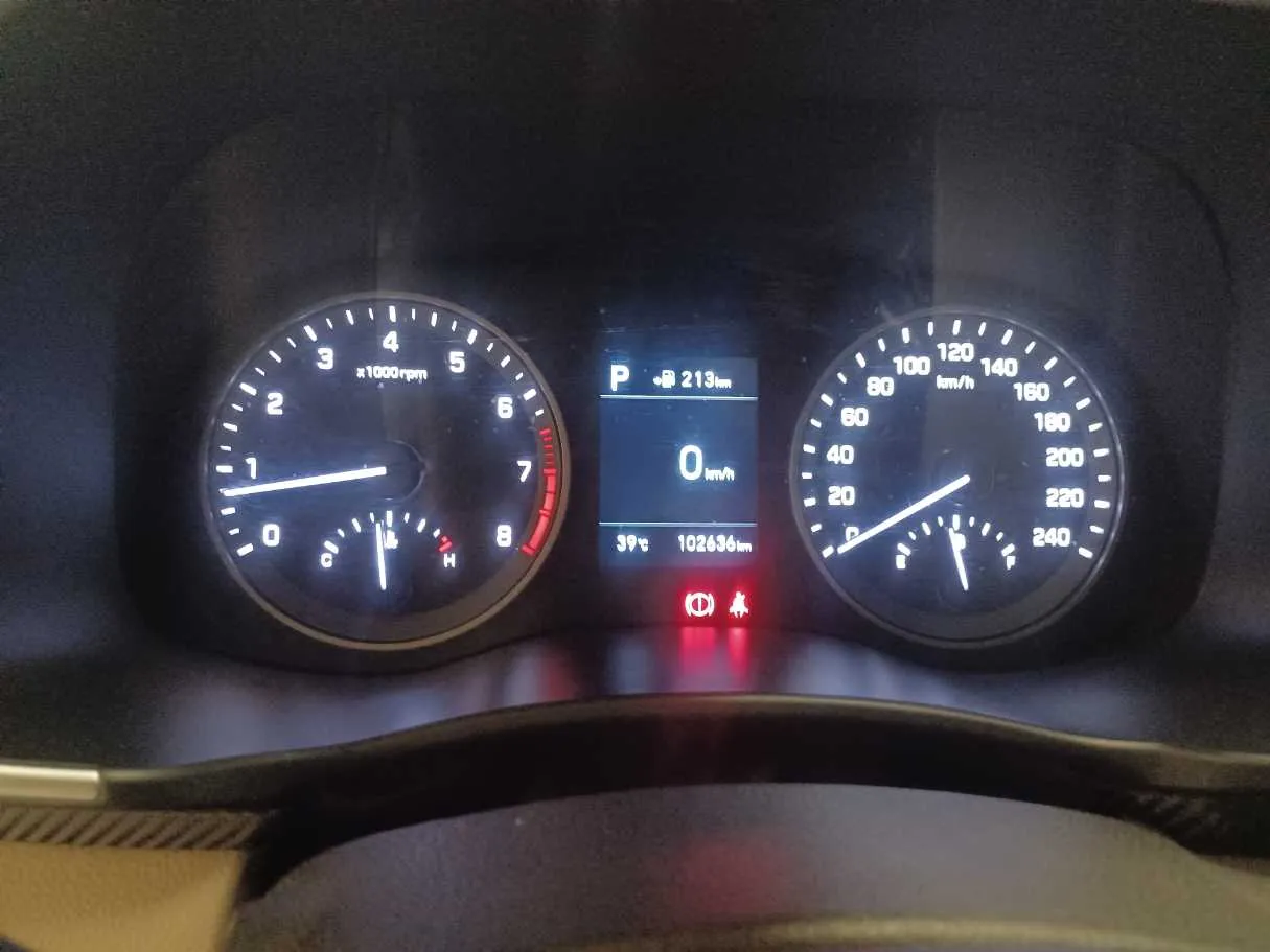 Car image 20