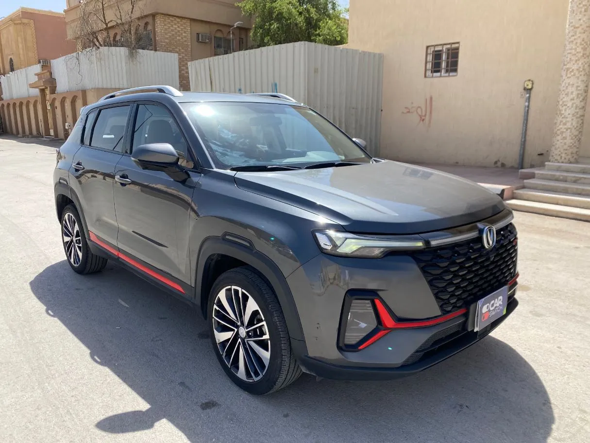Car image 3