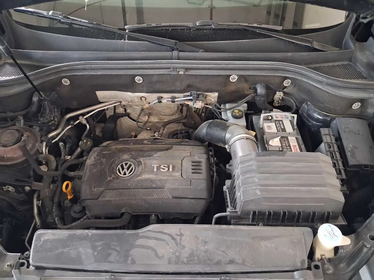 Car image 22
