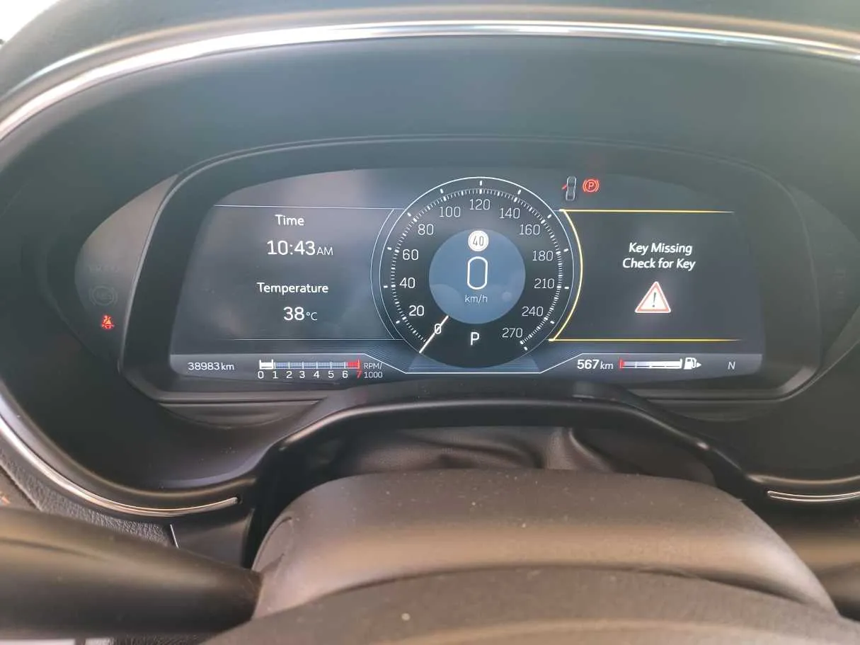 Car image 18