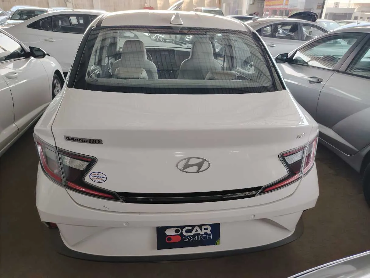 Car image 6
