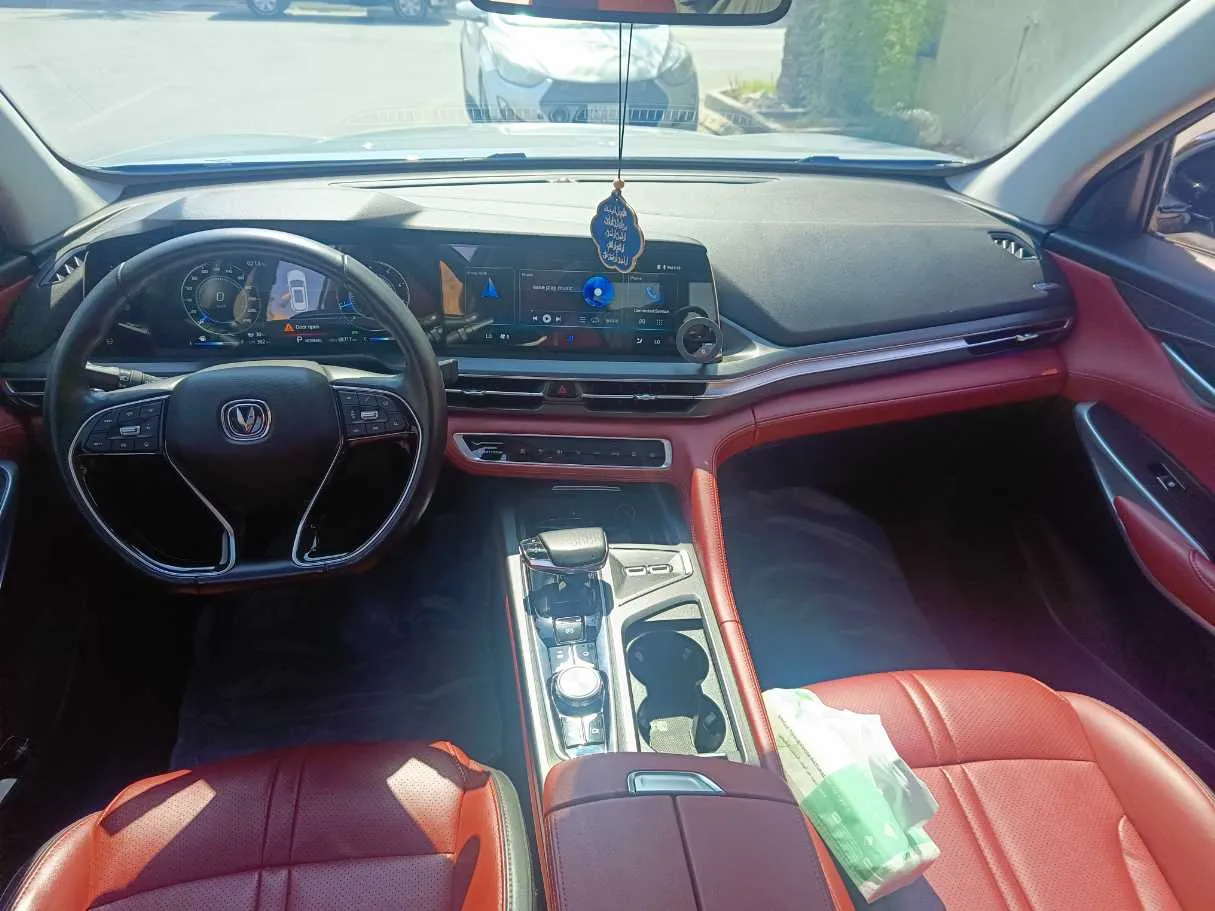 Car image 20