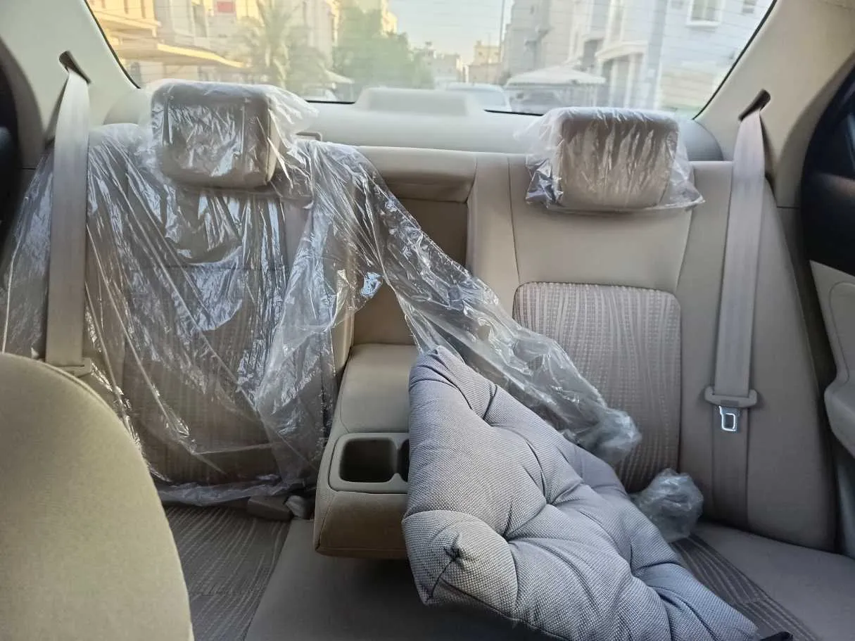 Car image 15