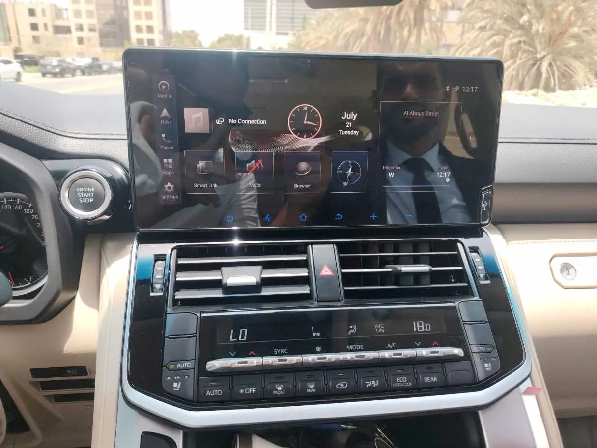Car image 28