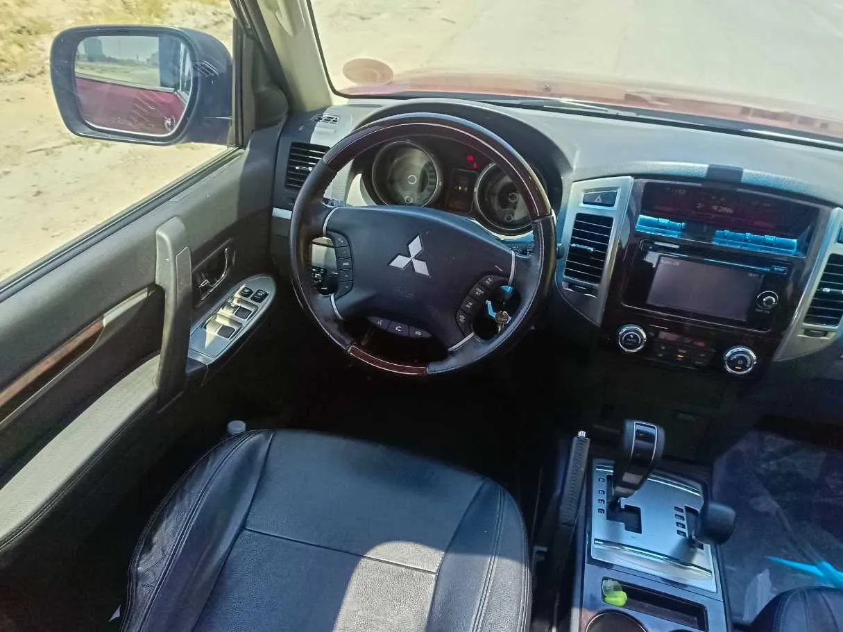 Car image 22