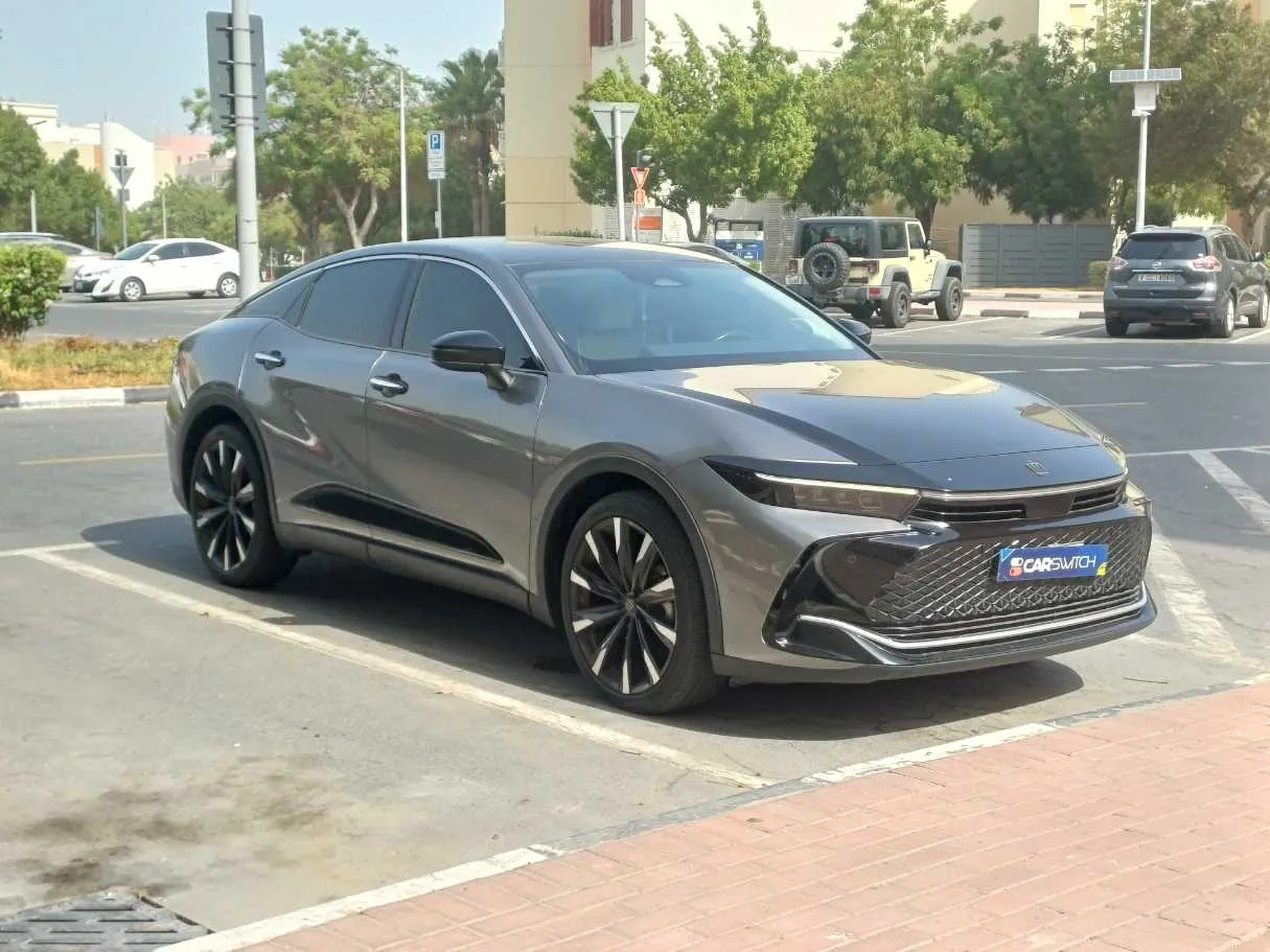 Car image 3
