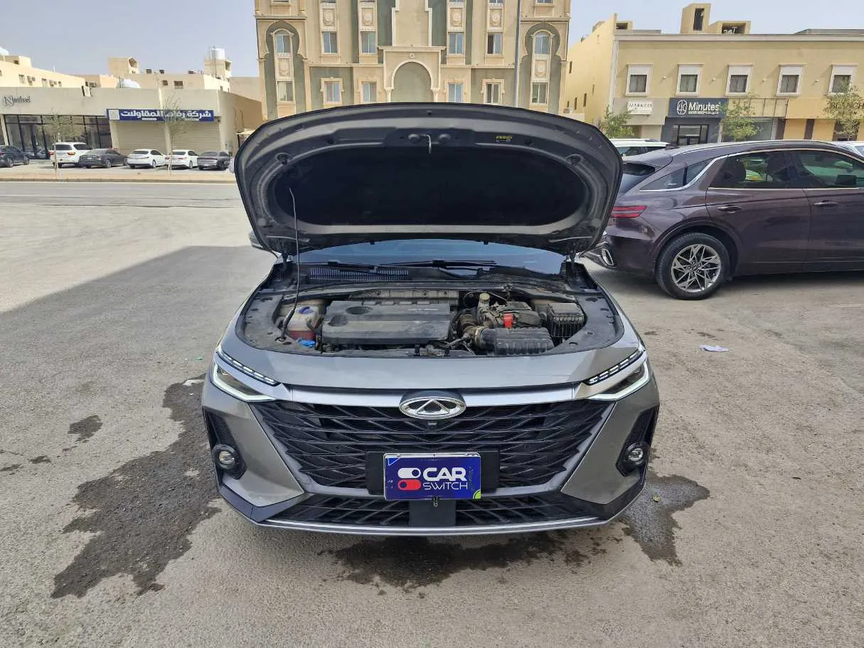 Car image 24