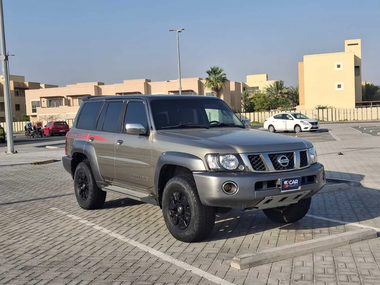 Car image 3