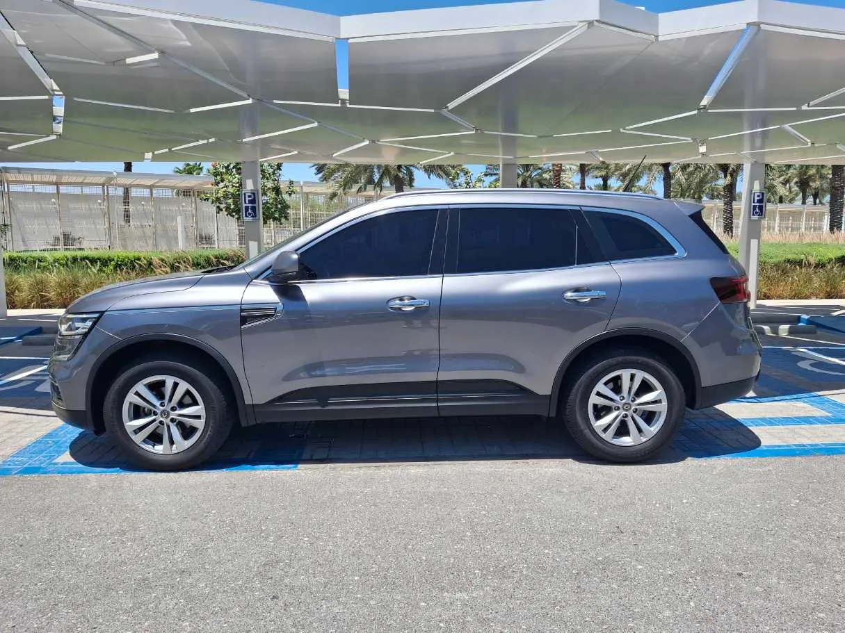 Car image 8