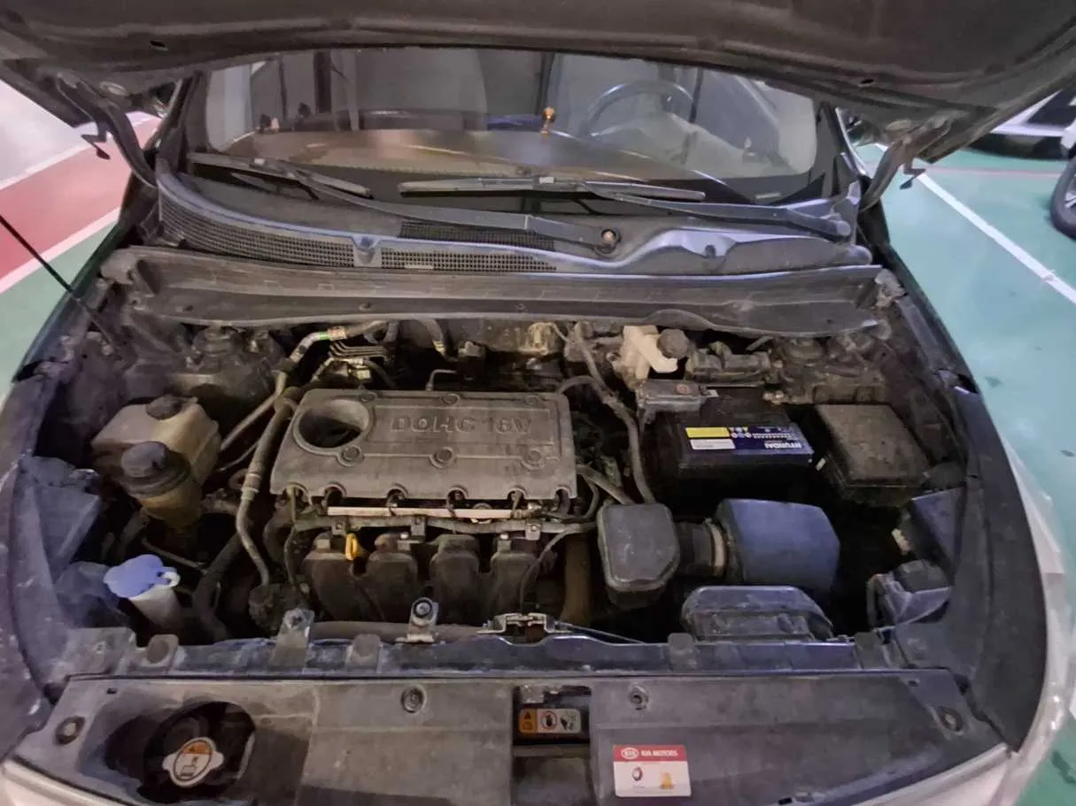 Car image 11