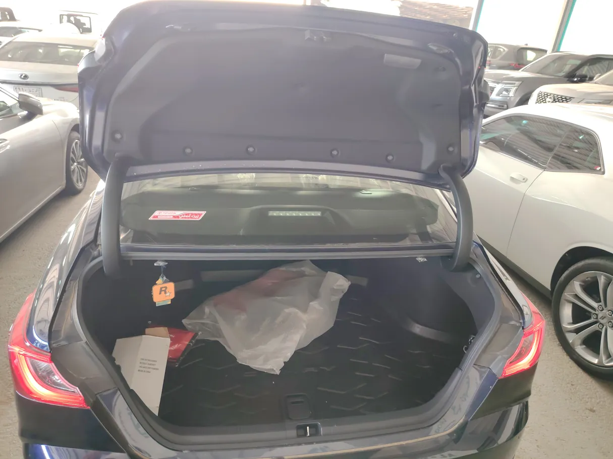 Car image 31