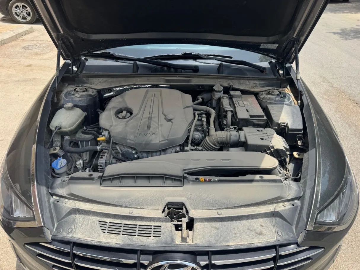 Car image 23