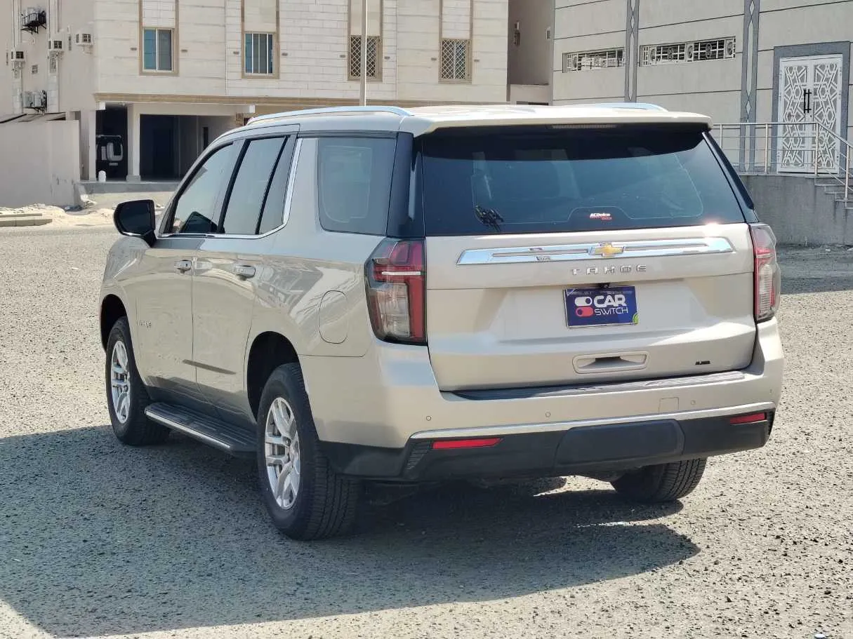Car image 6