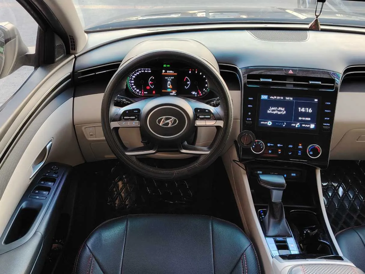 Car image 22