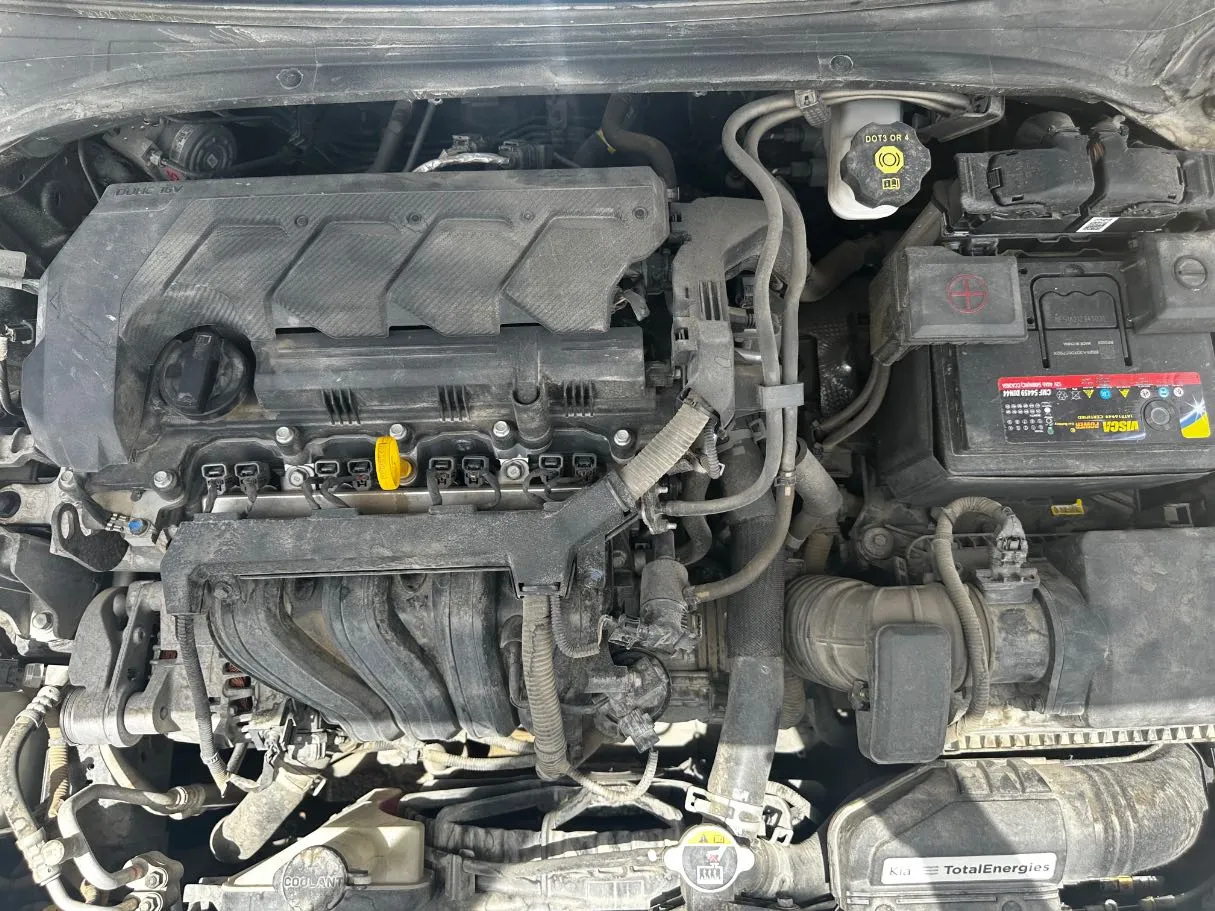 Car image 26