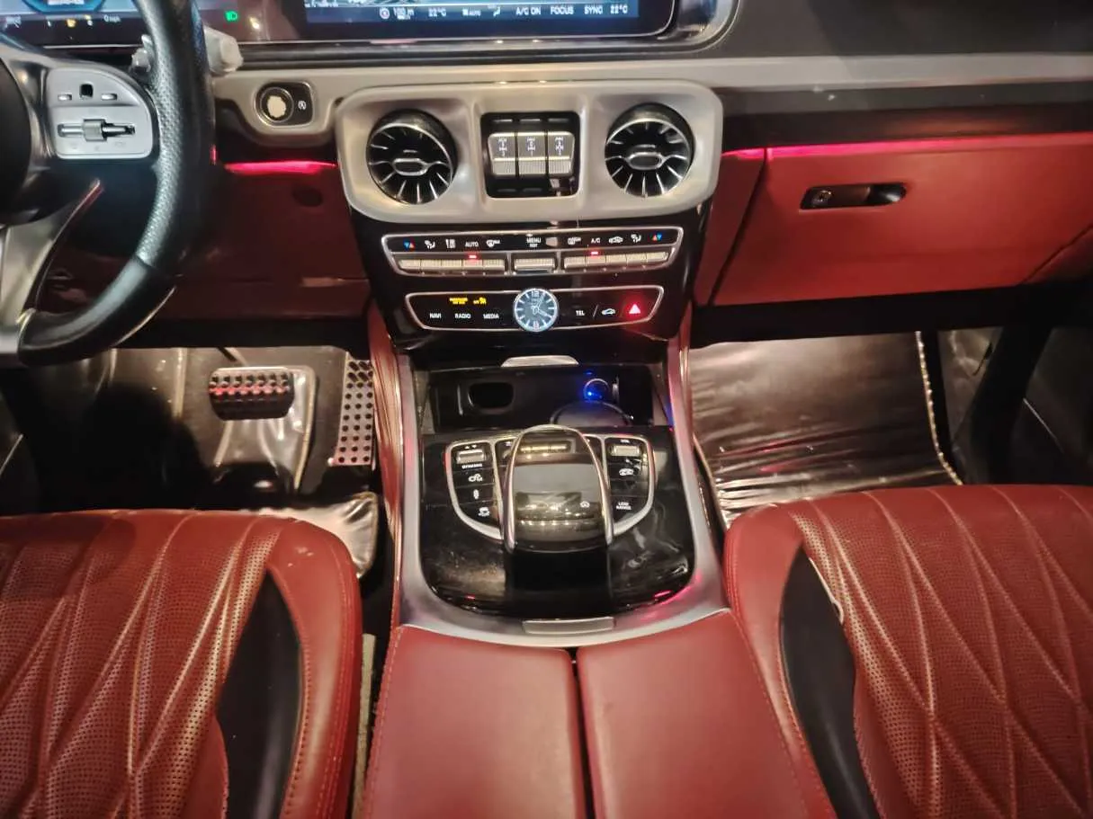 Car image 21