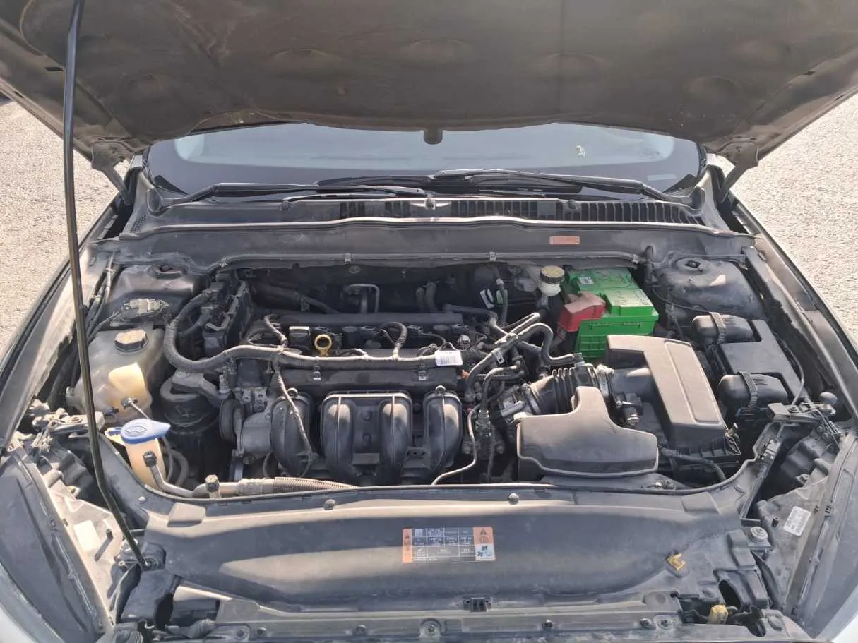 Car image 17