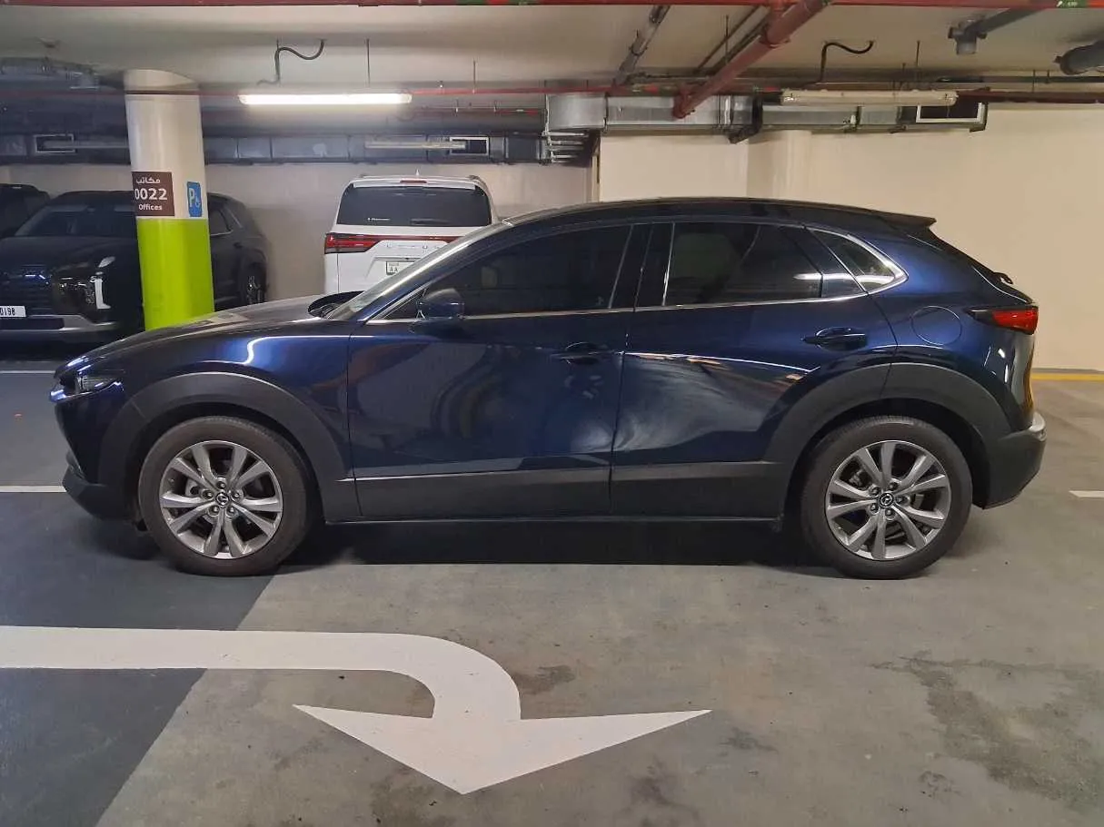 Car image 8