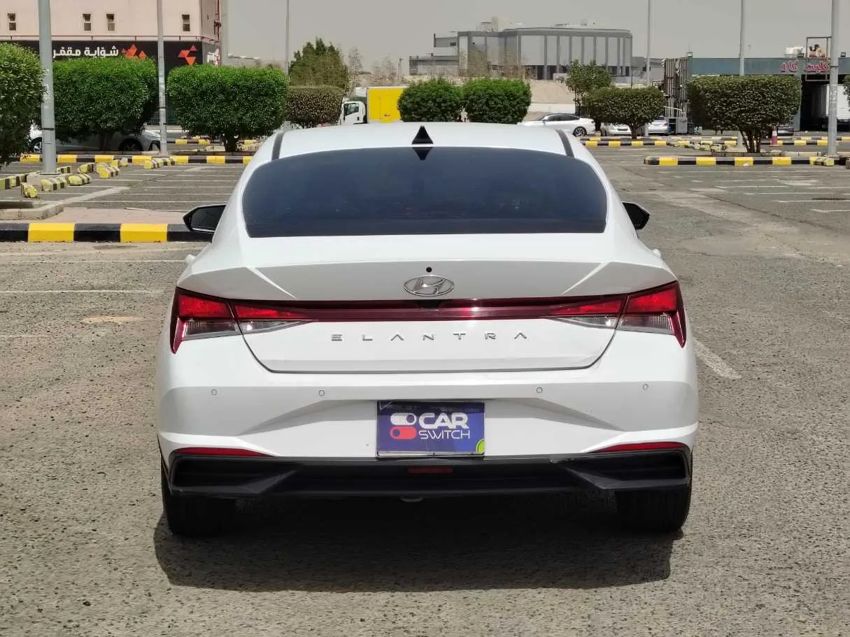 Car image 6