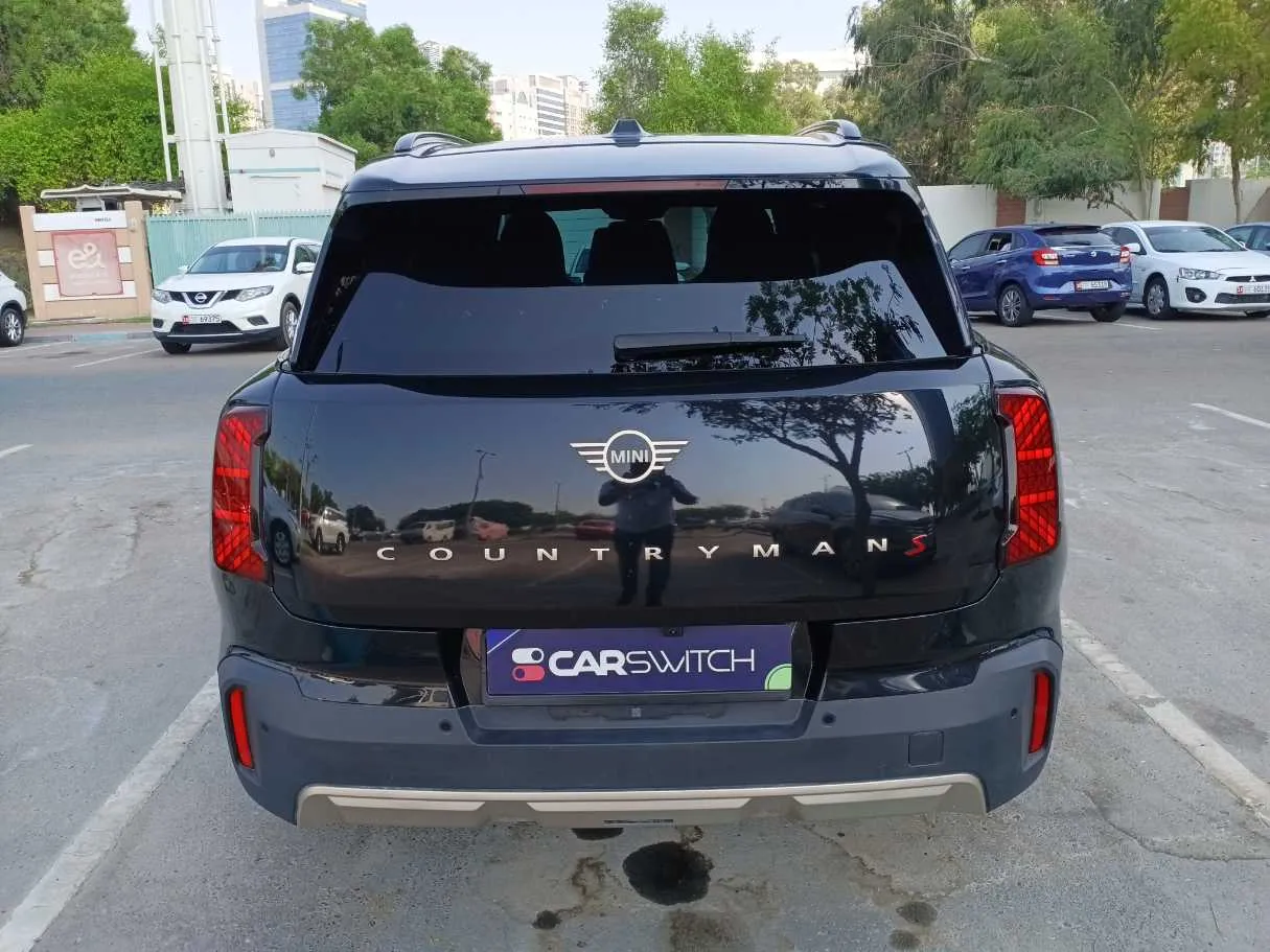 Car image 6