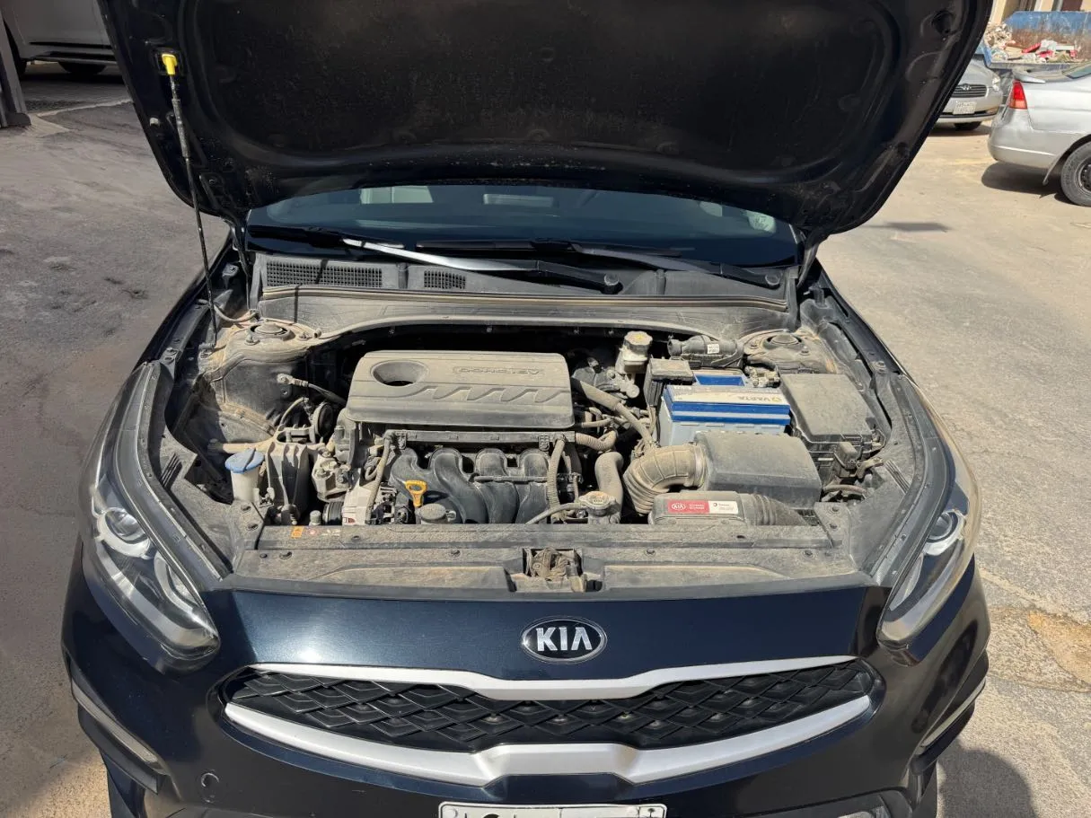 Car image 21