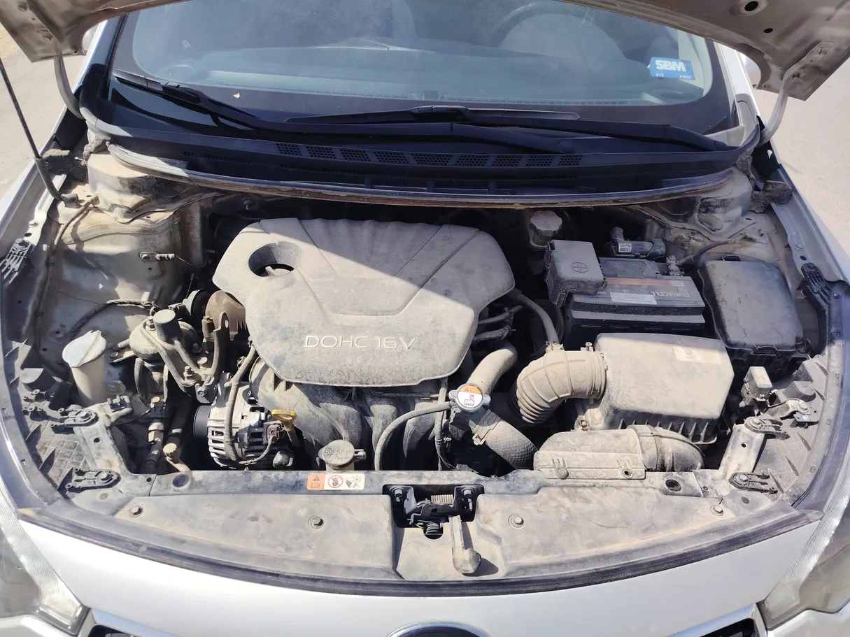 Car image 28