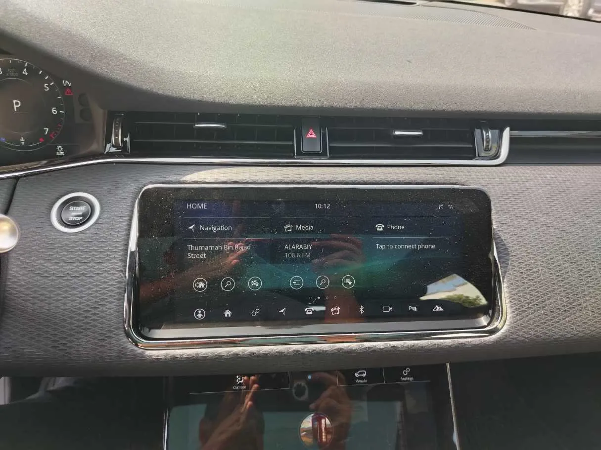 Car image 27