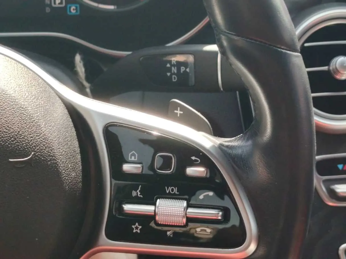 Car image 33