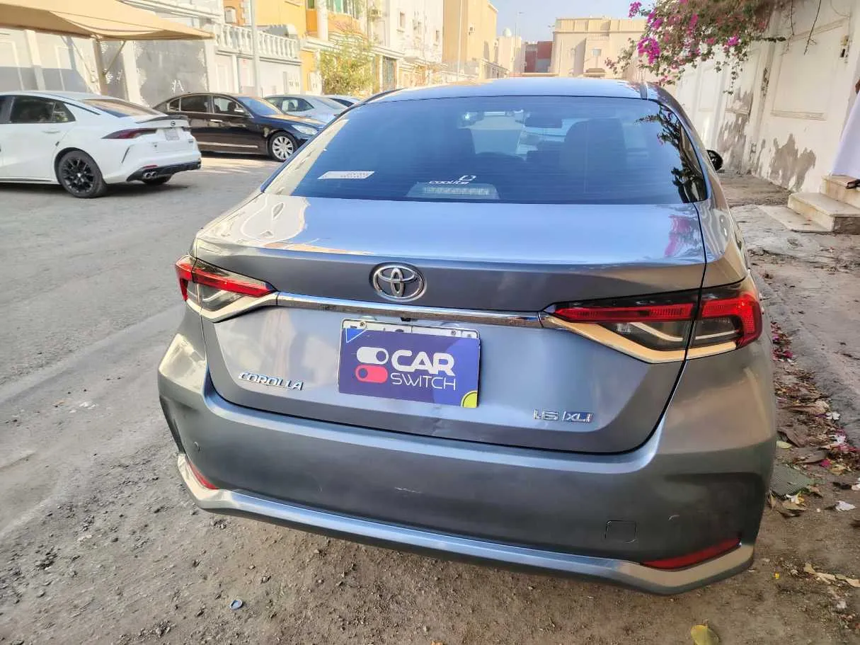 Car image 6
