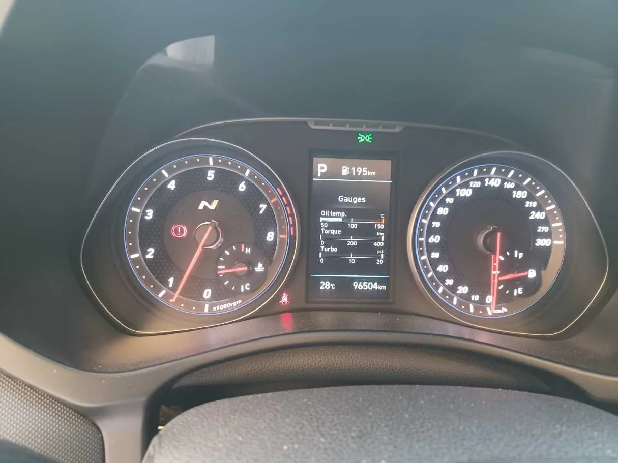 Car image 17