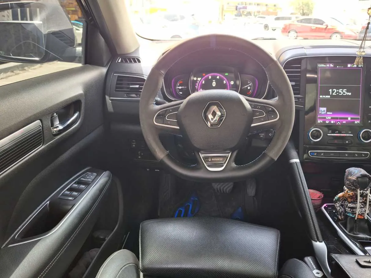 Car image 17