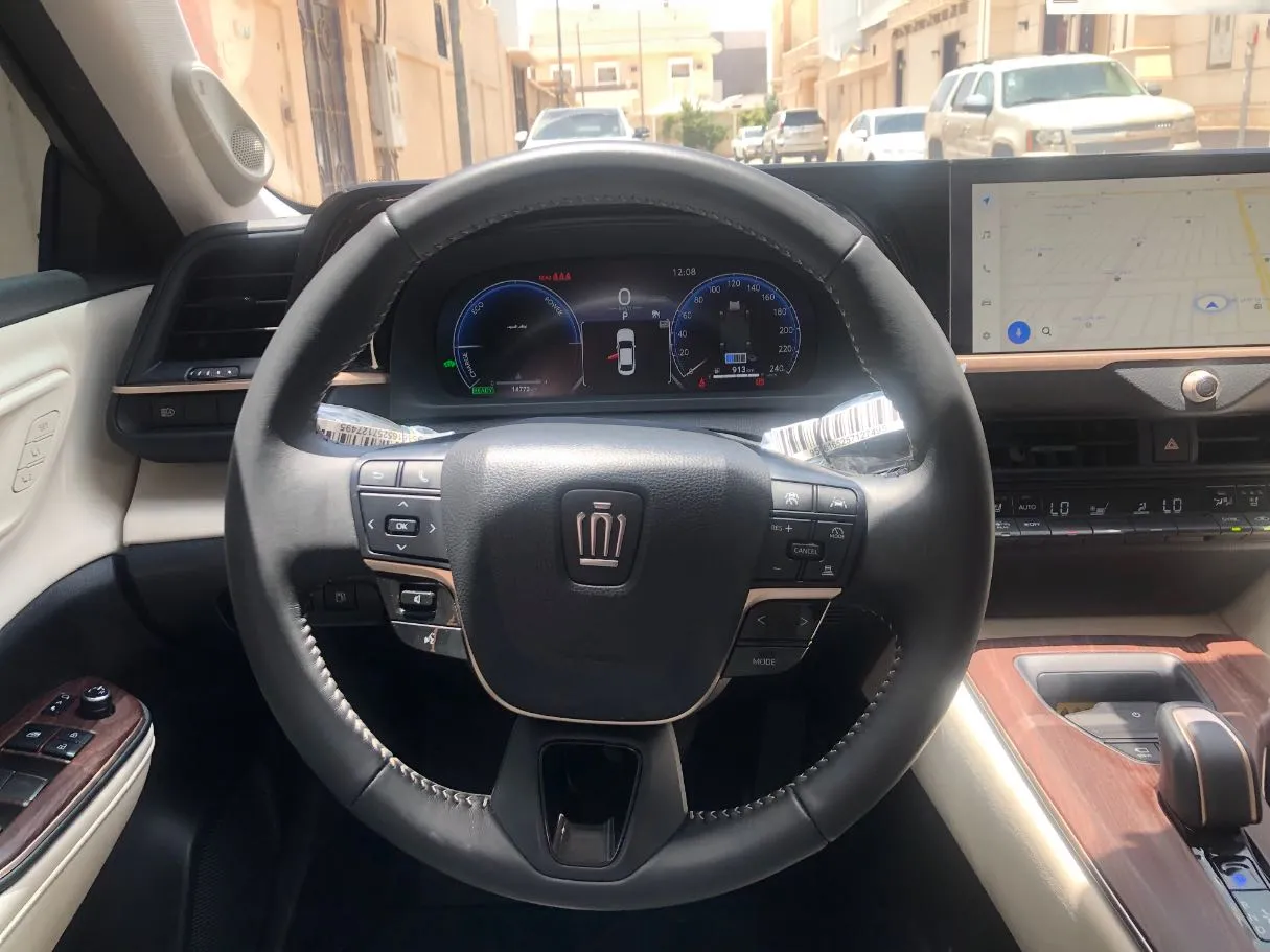 Car image 17