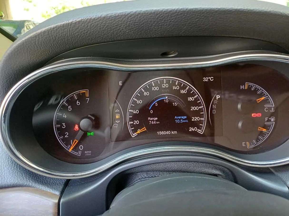 Car image 19