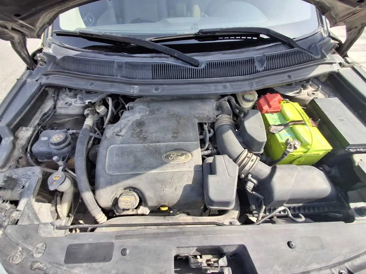 Car image 21