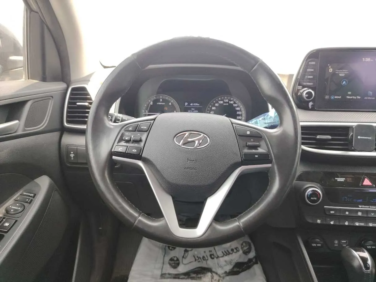 Car image 22