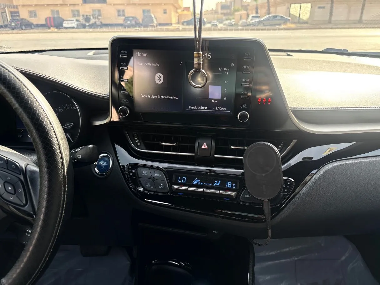Car image 20