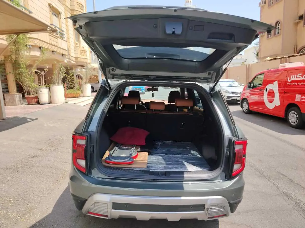 Car image 31