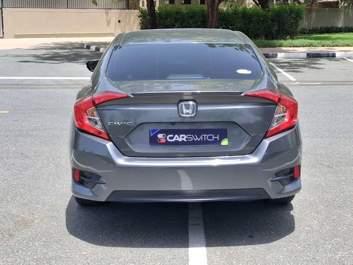 Car image 6