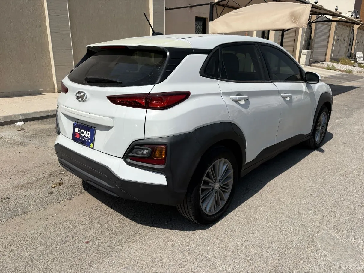 Car image 5