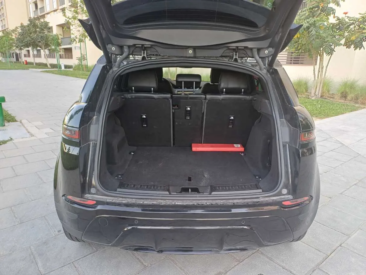 Car image 22