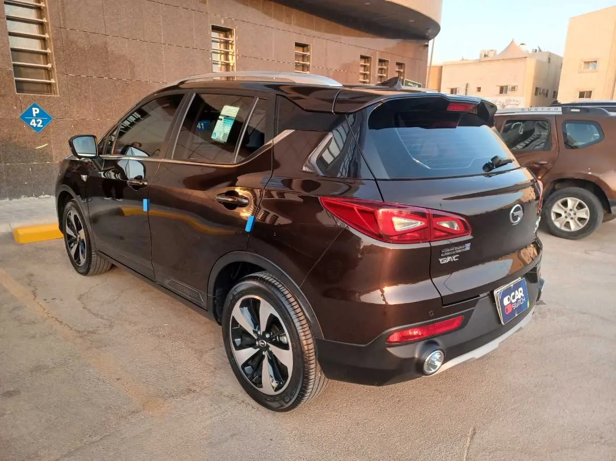 Car image 7