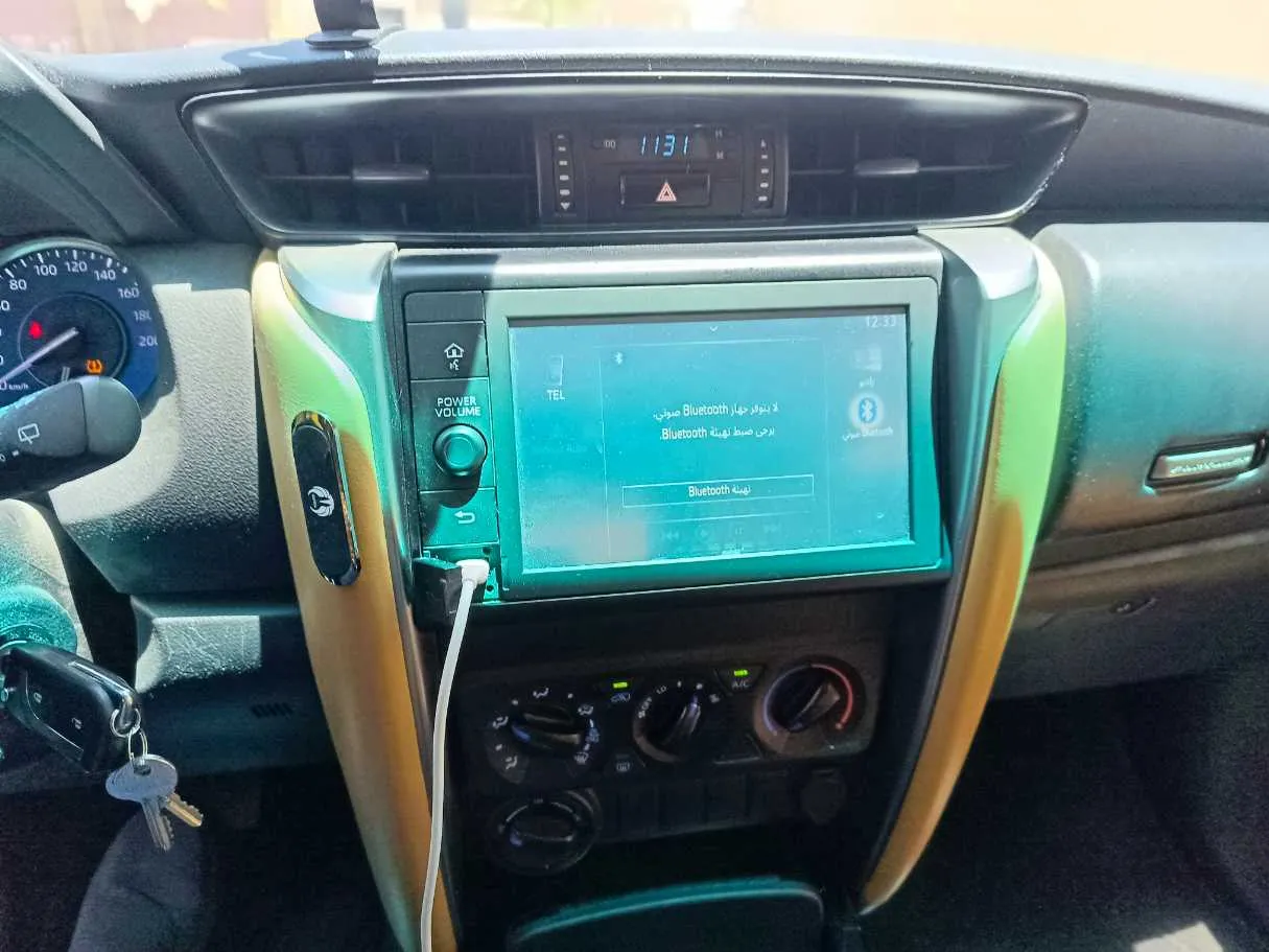 Car image 23