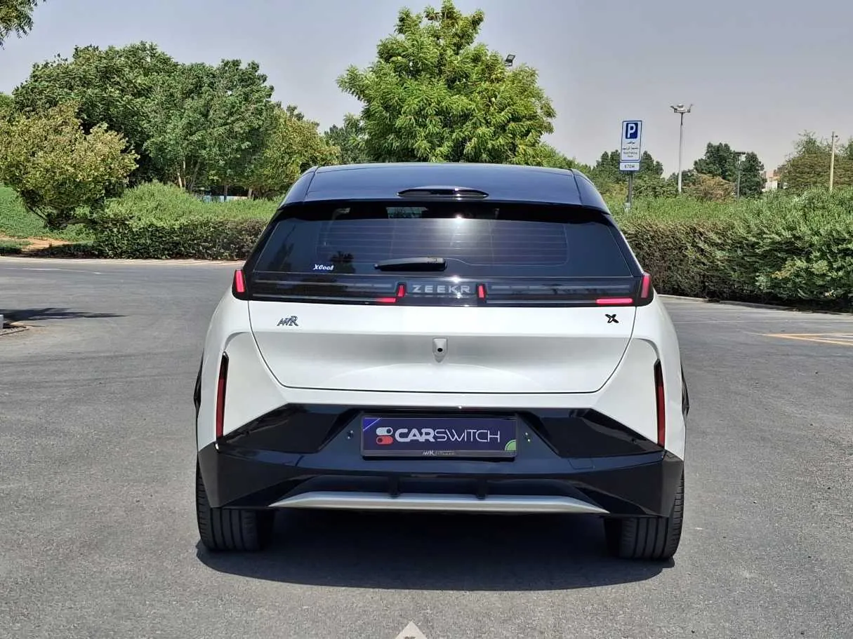 Car image 6