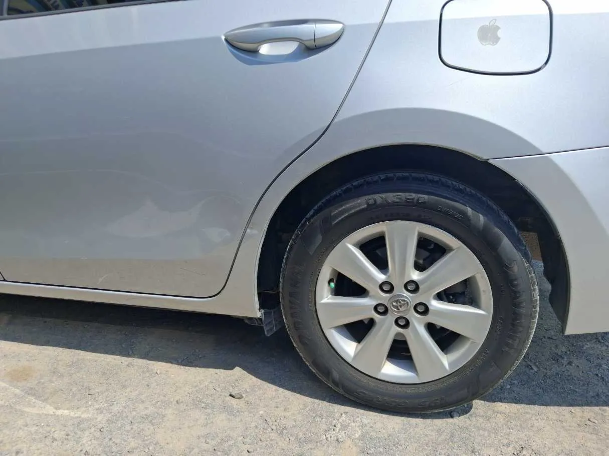 Car image 6