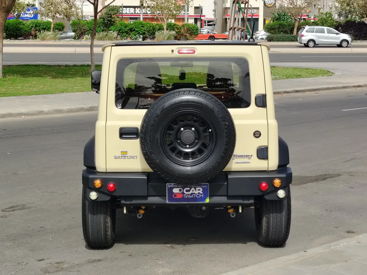 Car image 6